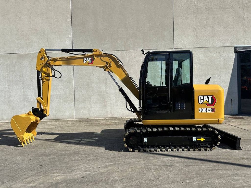 Midi excavator Caterpillar 306E2 Diesel 2016
