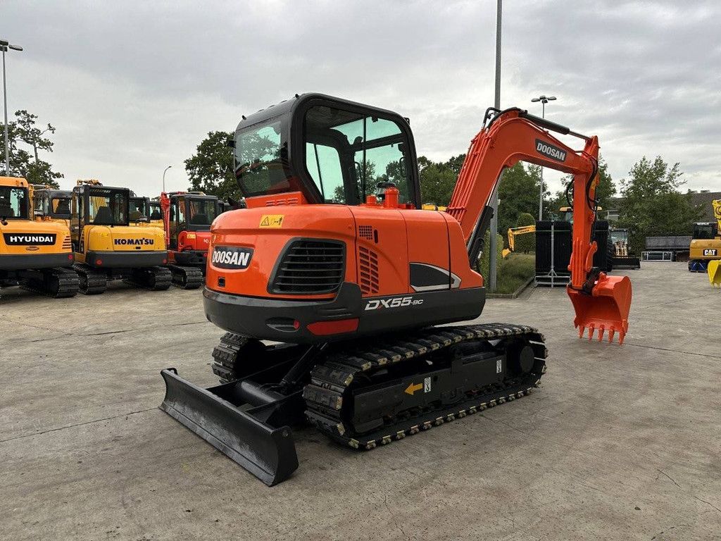 Doosan DX55-9C Diesel-Midi-Bagger 2019