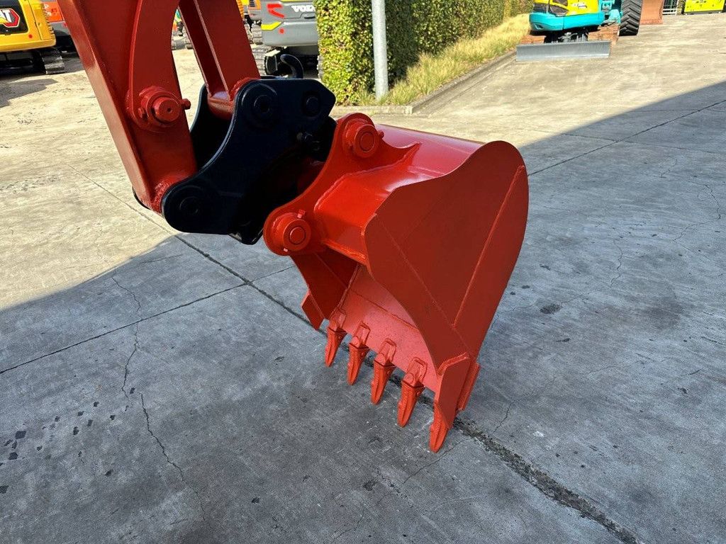 Midi excavator Kubota KX155-3SZ Diesel 2012