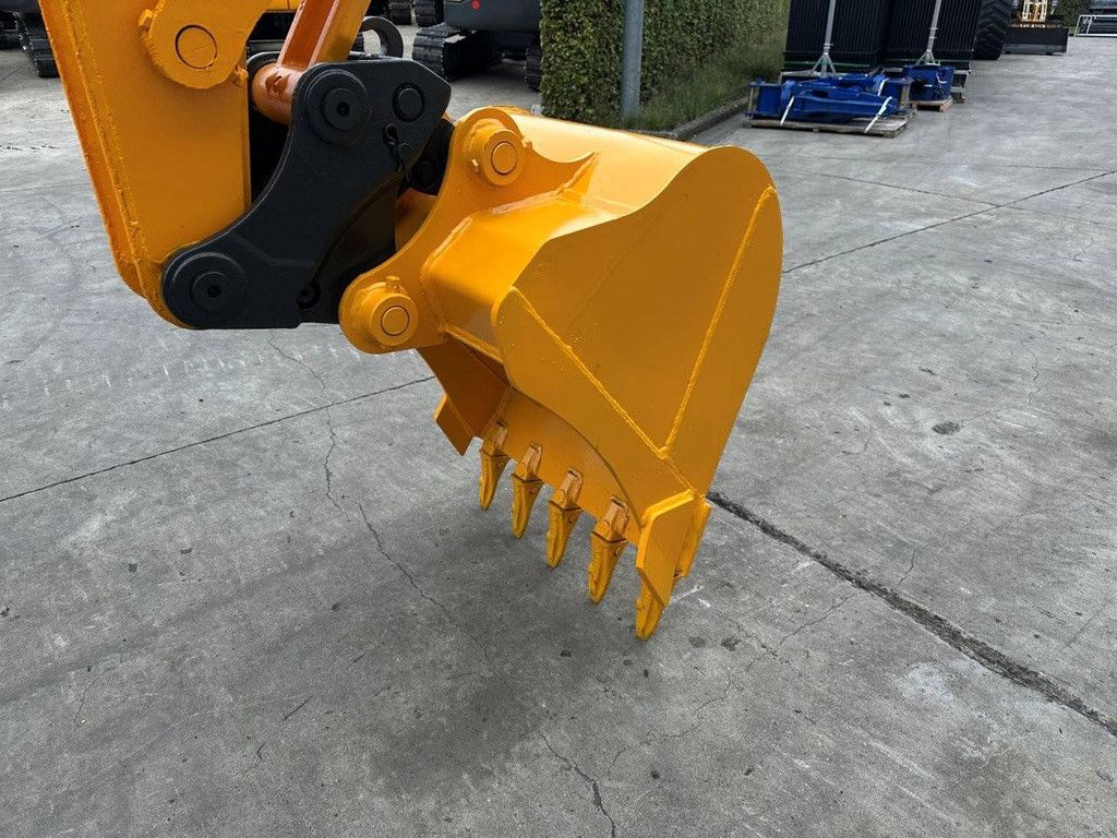 Midi excavator JCB 8056 Diesel 2010