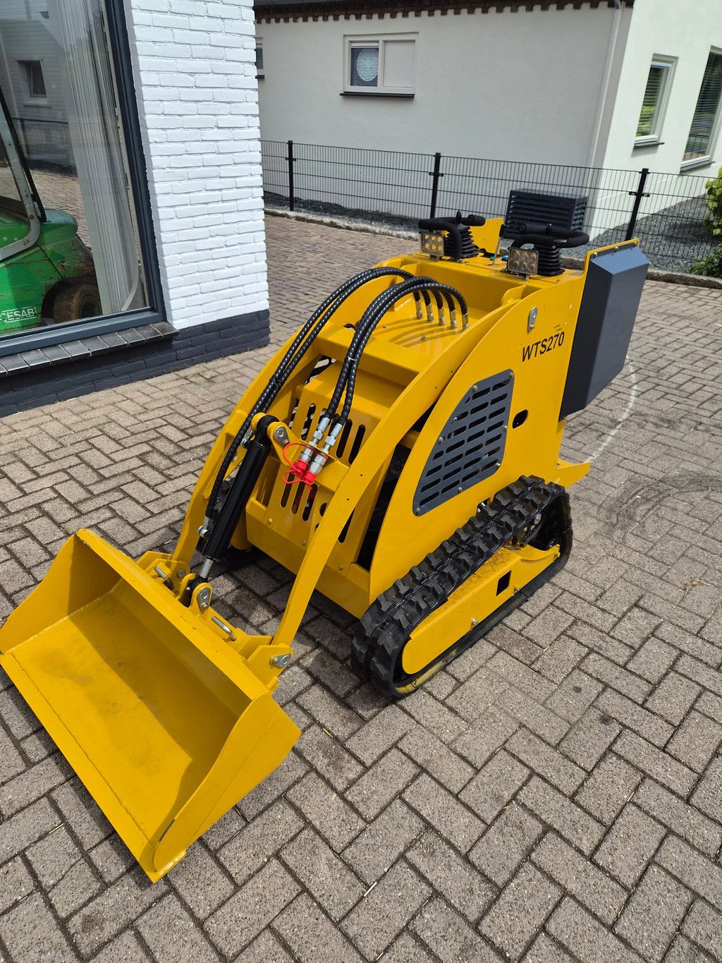 Bobcat Schranklader loader shovel