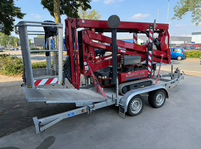 HINOWA Lightlift 17.75 2017 inclusief Weijer trailer