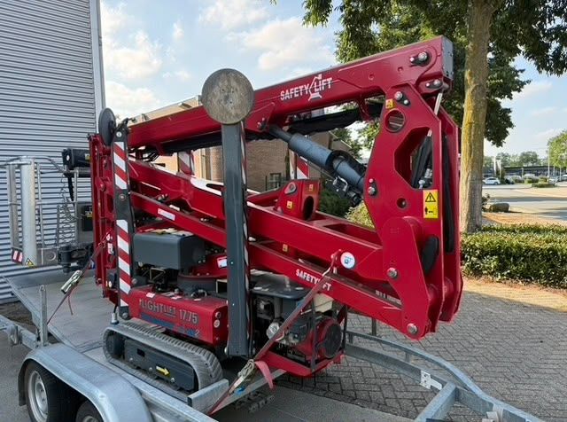 HINOWA Lightlift 17.75 2017 inclusief Weijer trailer