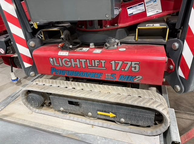 HINOWA Lightlift 17.75 2017 inclusief Weijer trailer