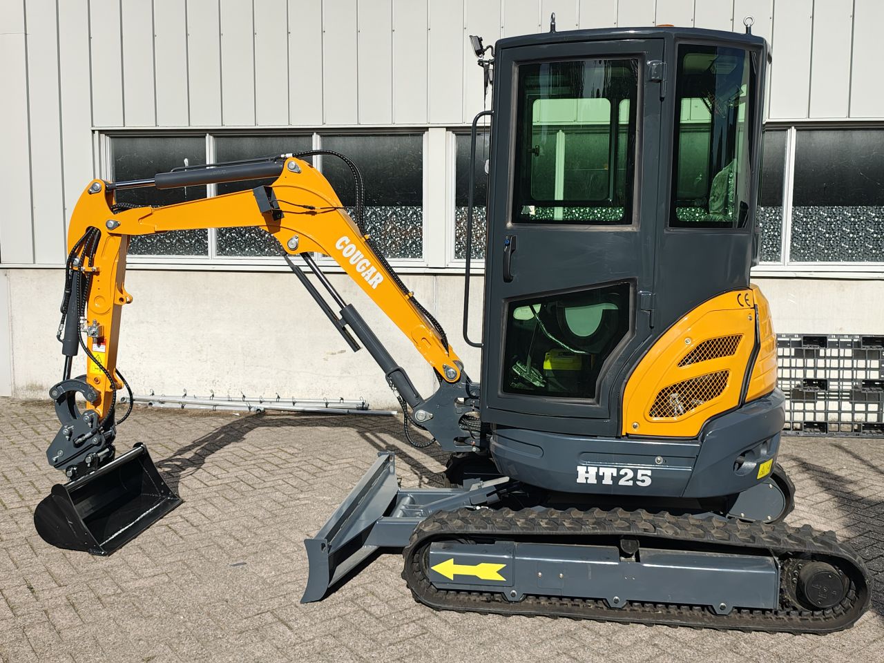 Minigraver 2.5 ton met Kubota D1105 dieselmotor