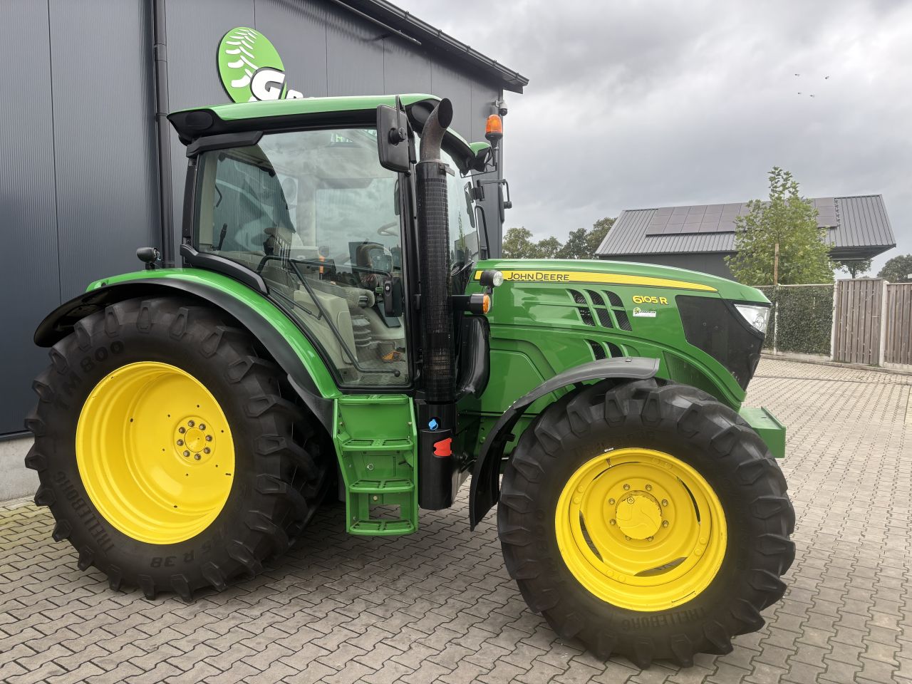 John Deere 6105R AQ