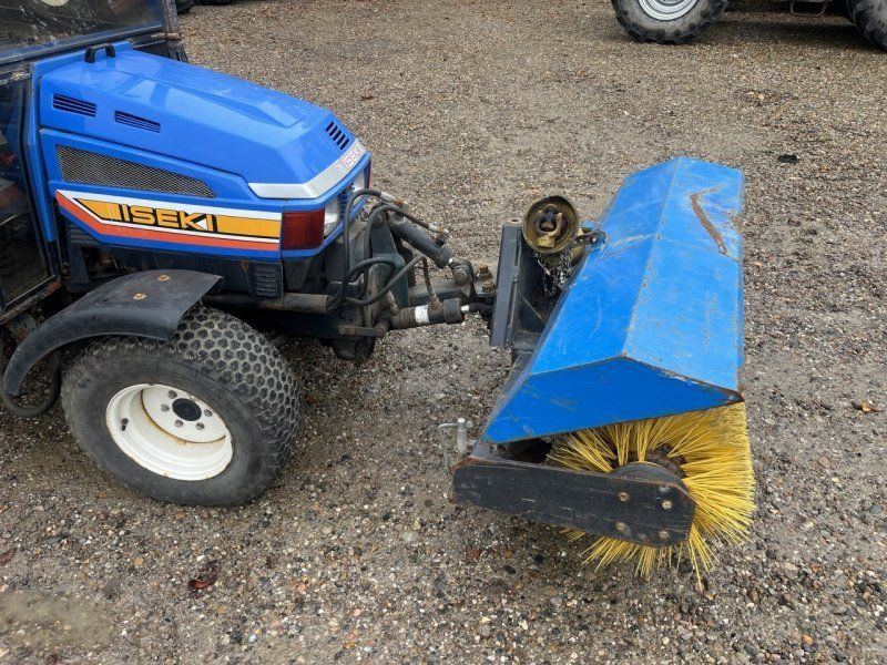 Iseki 318 KOMPAKT TRAKTOR