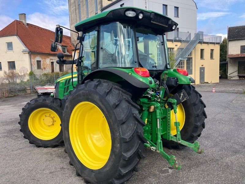 John Deere 5090R