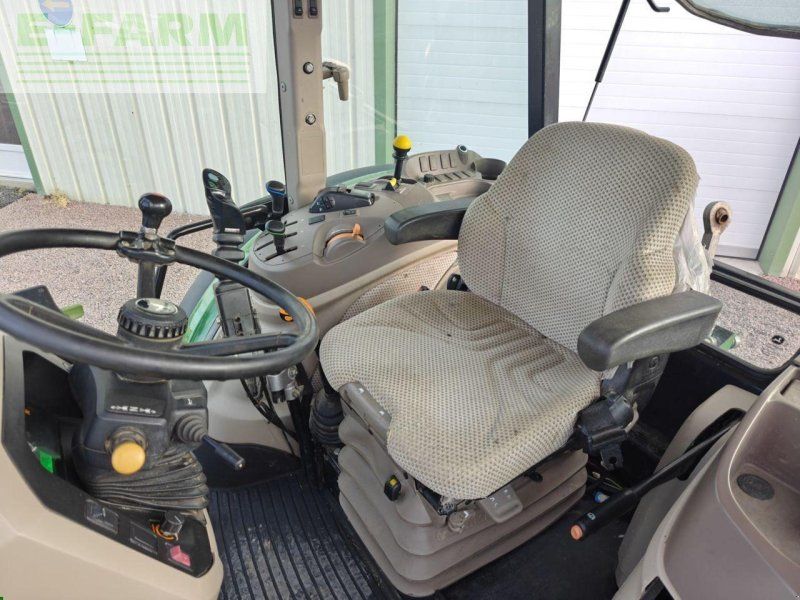 John Deere 5115m