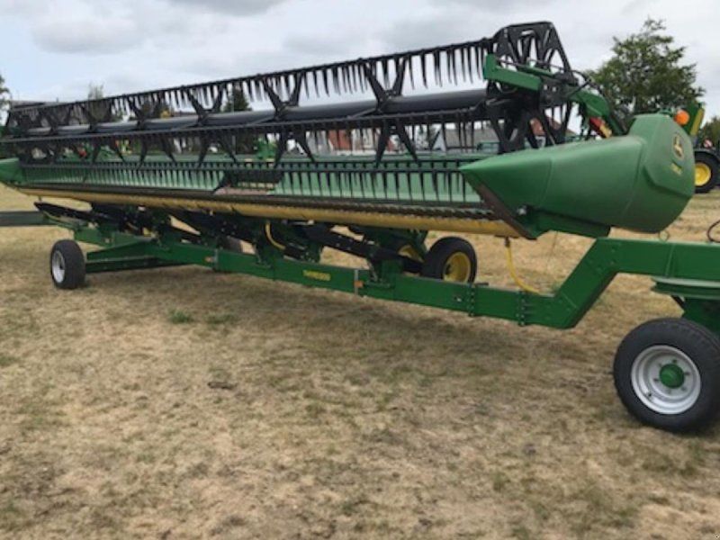 John Deere S790