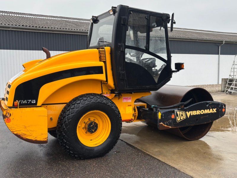 JCB Vibromax 75D