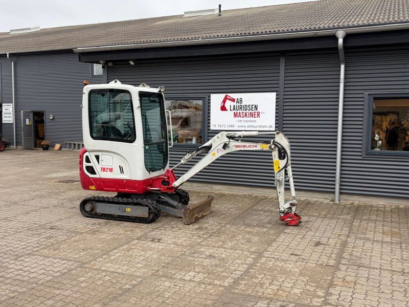 Takeuchi TB216 S30 uden skovle