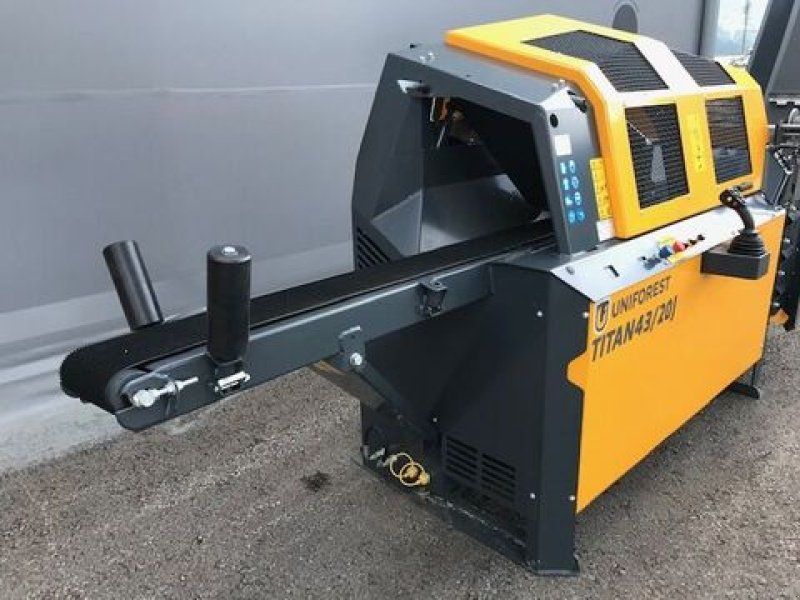 Uniforest spaltautomat Titan 43/20J CD 20to Zapfwelle