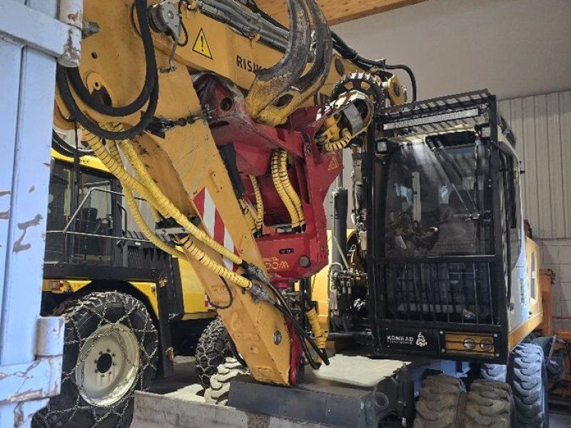 Liebherr A920
