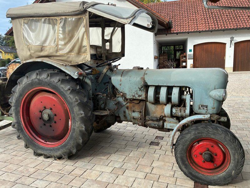 Eicher EM 300