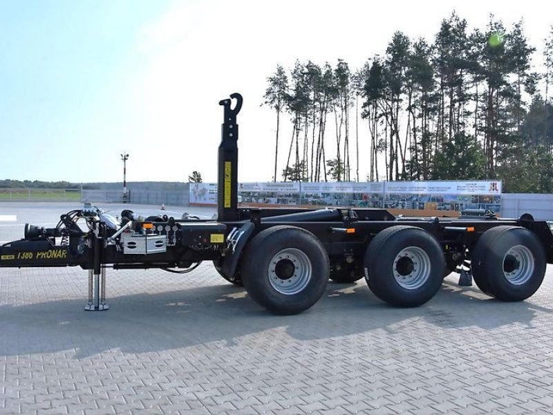 Pronar T 386 Hakenanhänger 34 to Zwangslenkung Parabel-Fahrwerk