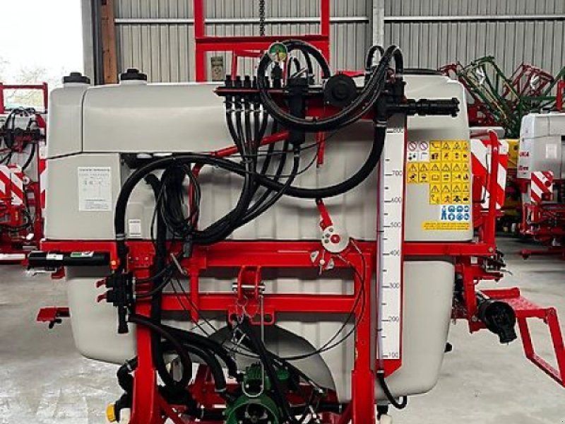 Unia EKO 815 Anbauspritze 800 L, 15 m, ARAG Armaturen, Einspülschleus