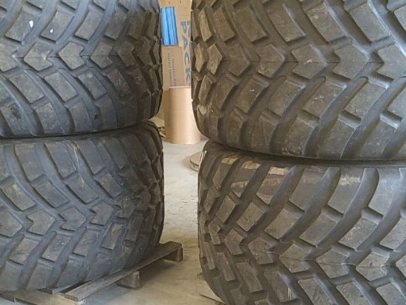 Vredestein 850/50R30.5 28x30.5