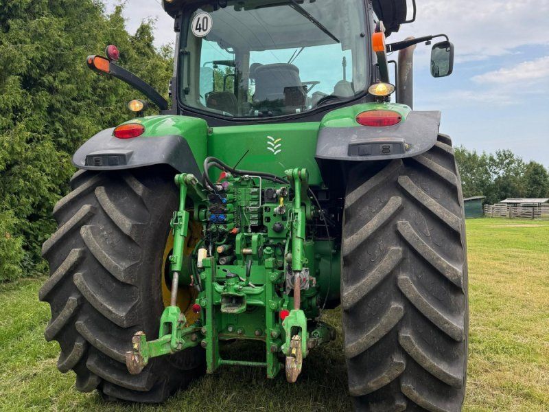 John Deere 7260R