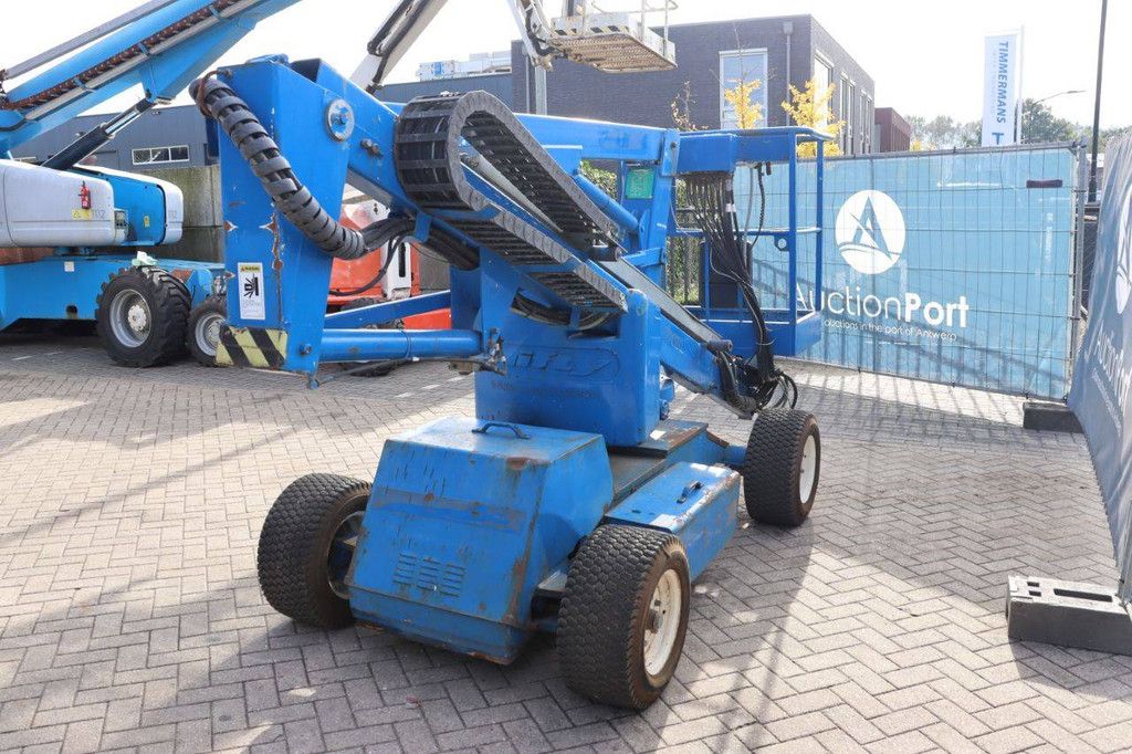 Knikarmhoogwerker Niftylift HR12 NDE Elektrisch+Diesel 12.2m 2011