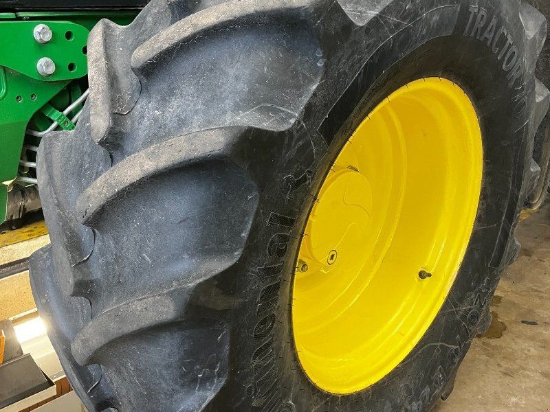 Continental 420/70R24