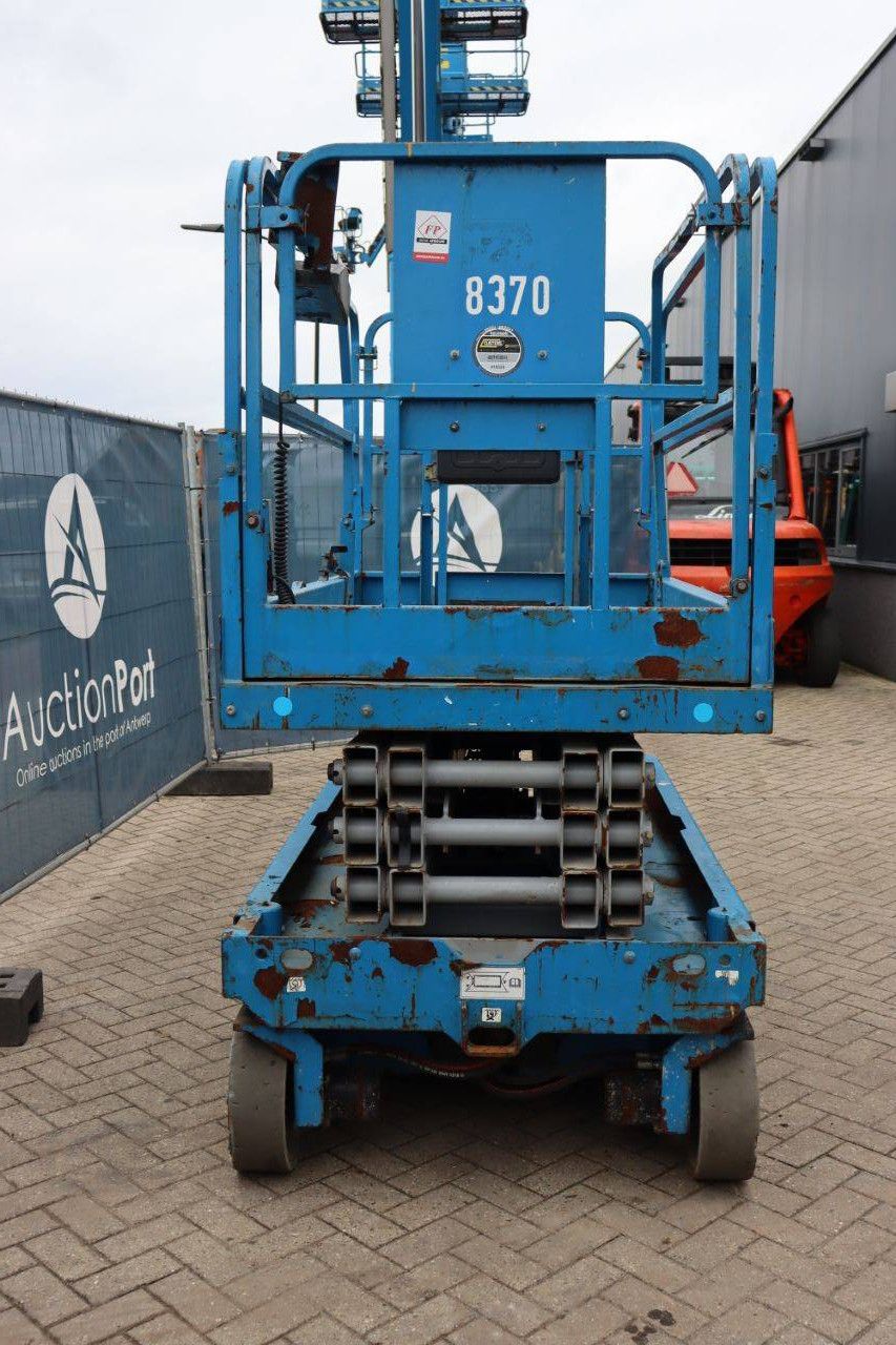 Scissor lift Genie GS-2646 Electric 10m 2014
