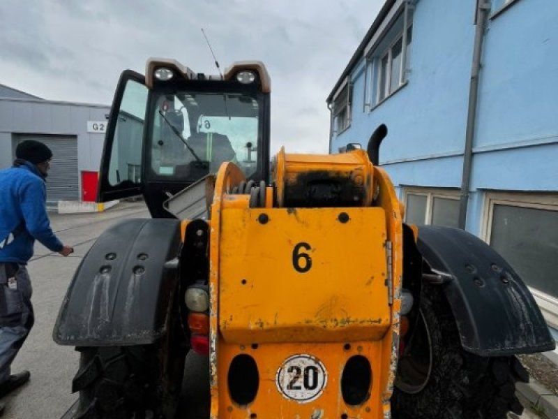 JCB 541-70