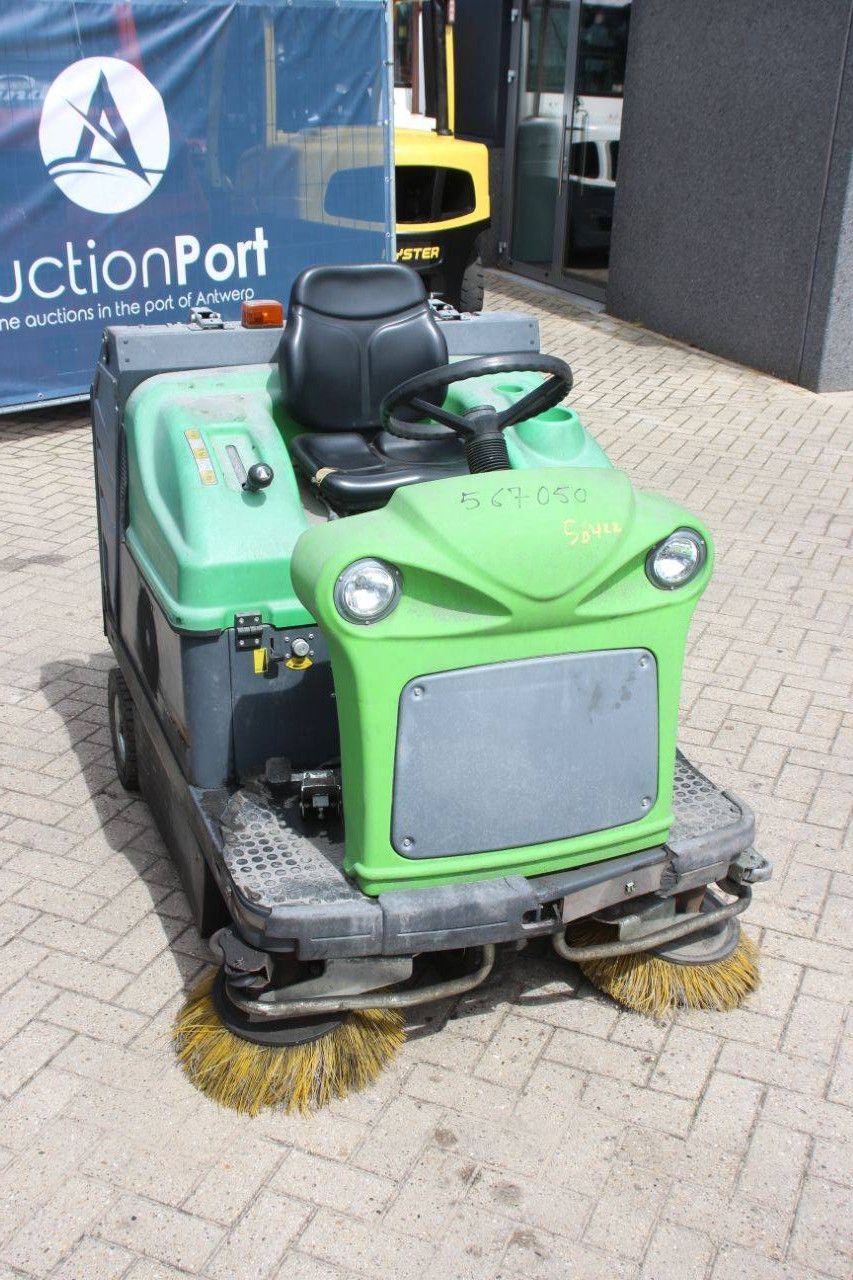 Ride-on sweeper IPC Cleaning 1450 Diesel 2015