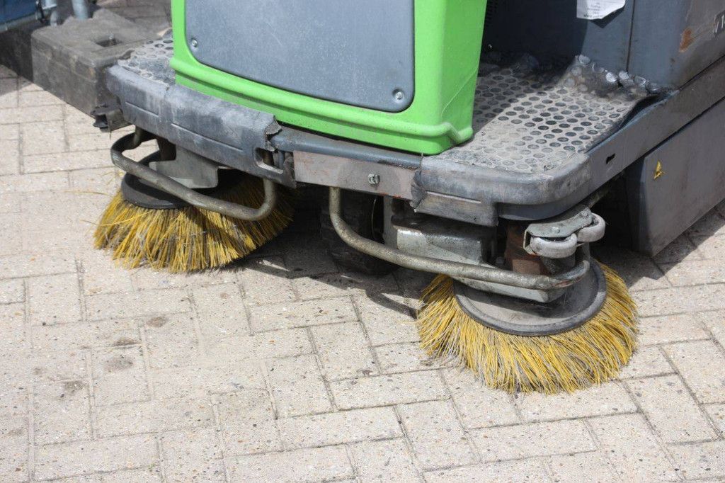 Ride-on sweeper IPC Cleaning 1450 Diesel 2015
