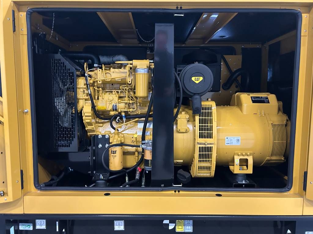 CAT DE88E0 - 88 kVA Generator - DPX-18012