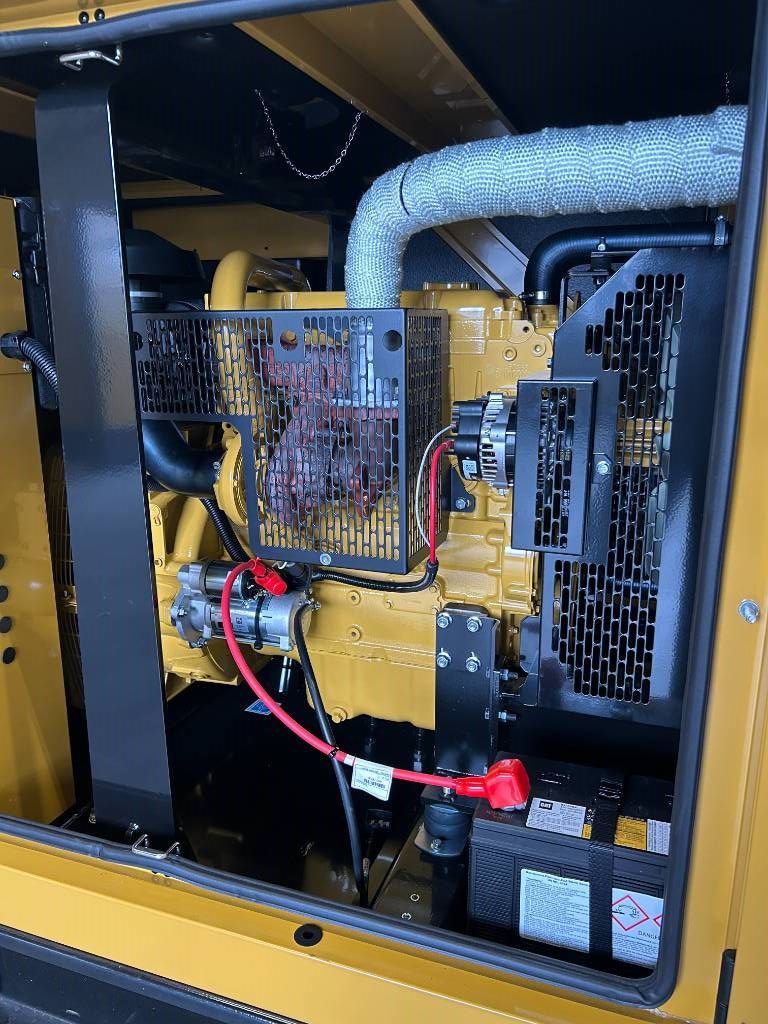 CAT DE88E0 - 88 kVA Generator - DPX-18012