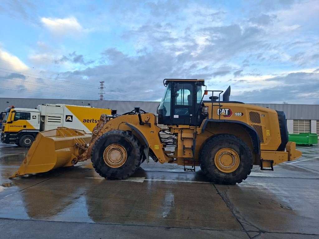 CAT 980
