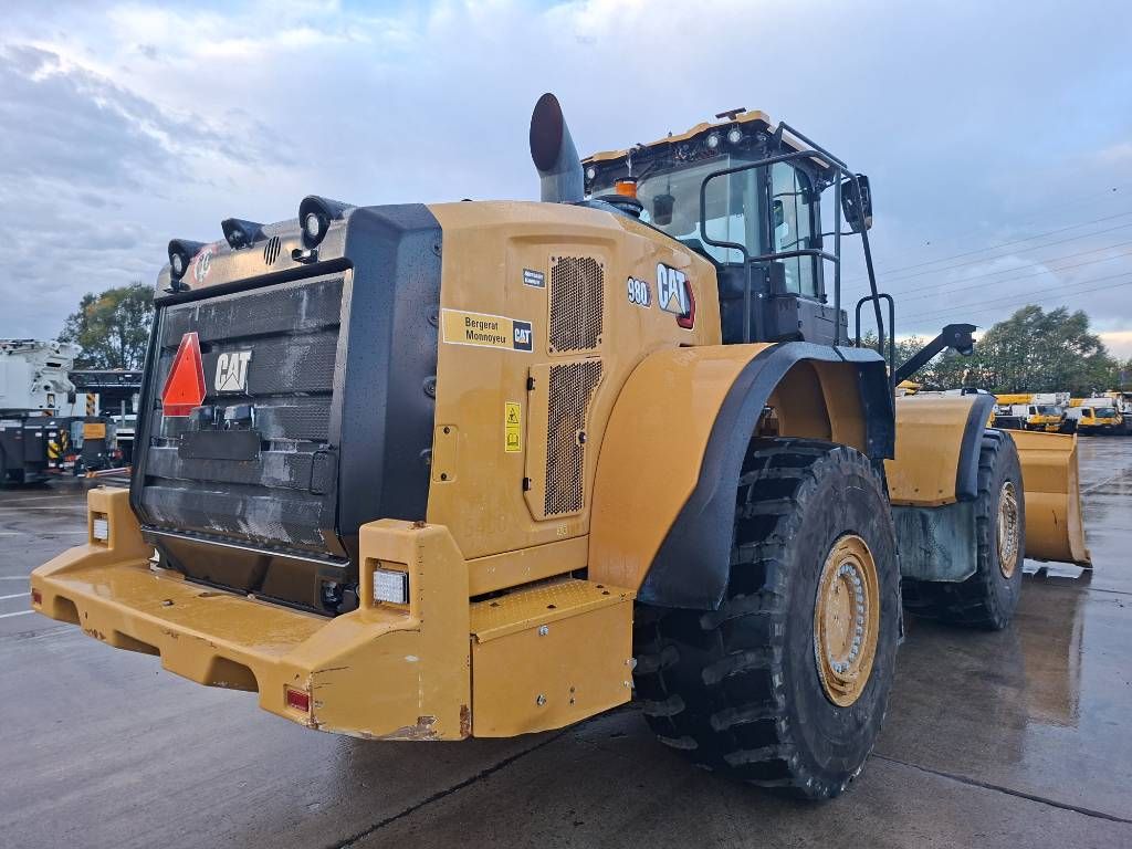 CAT 980