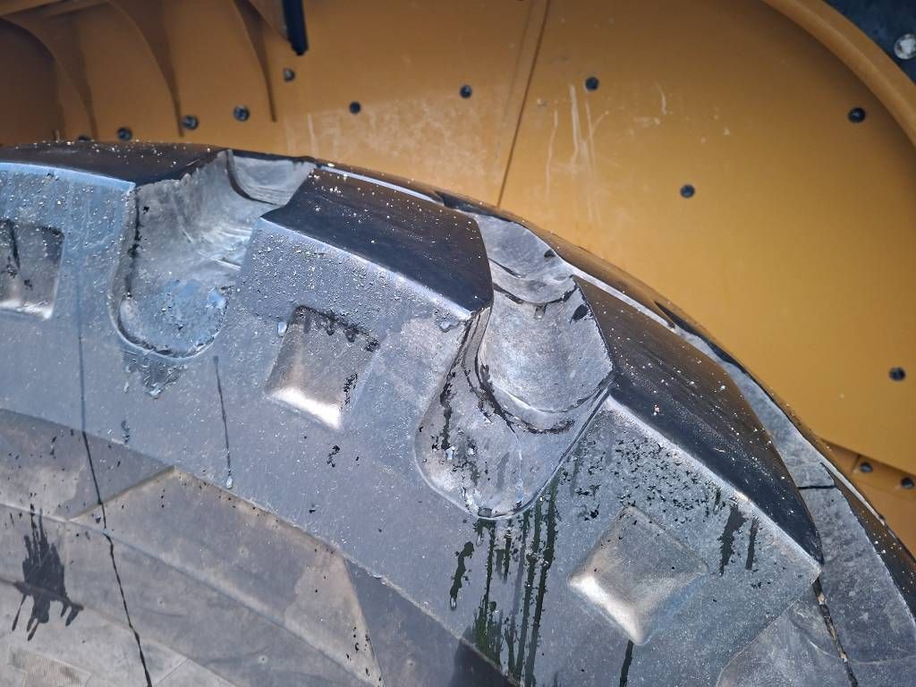 CAT 980