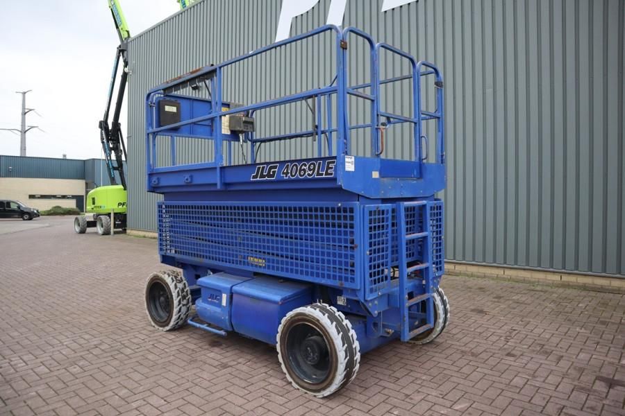 JLG 3369LE Electric, 12m Working Height, 450kg Capacit