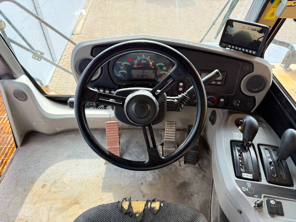 CAT 775F - German Machine / Auto Greasing