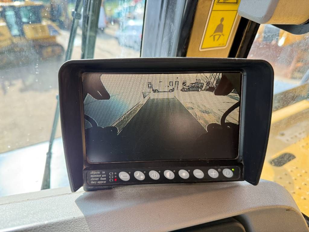 CAT 775F - German Machine / Auto Greasing