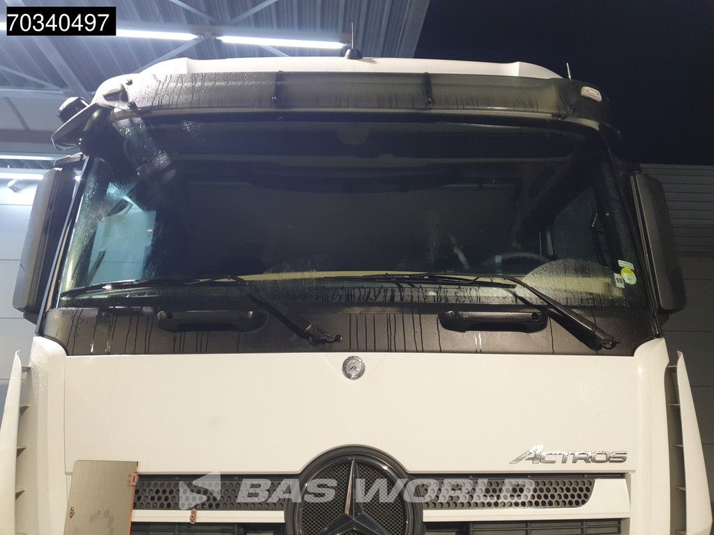 Mercedes Actros 1942 4X2 Mega StreamSpace NL 2xTanks Hebesattel