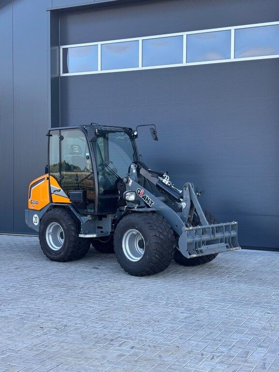 Giant G3500
