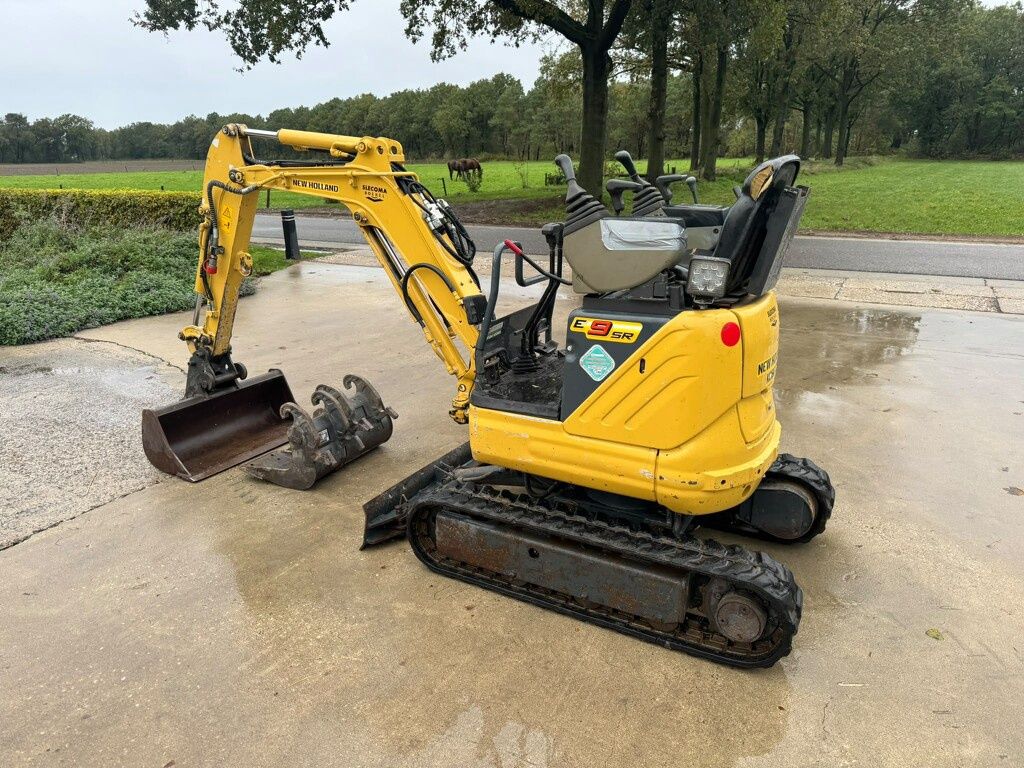 New Holland E9SR Minigraver | Hydr. snelwissel | 3 bakken