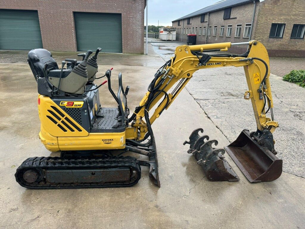 New Holland E9SR Minigraver | Hydr. snelwissel | 3 bakken