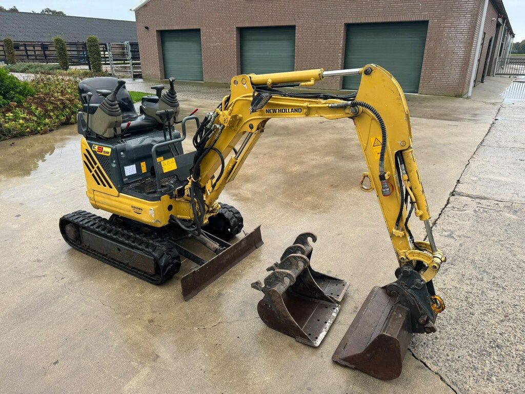 New Holland E9SR Minigraver | Hydr. snelwissel | 3 bakken