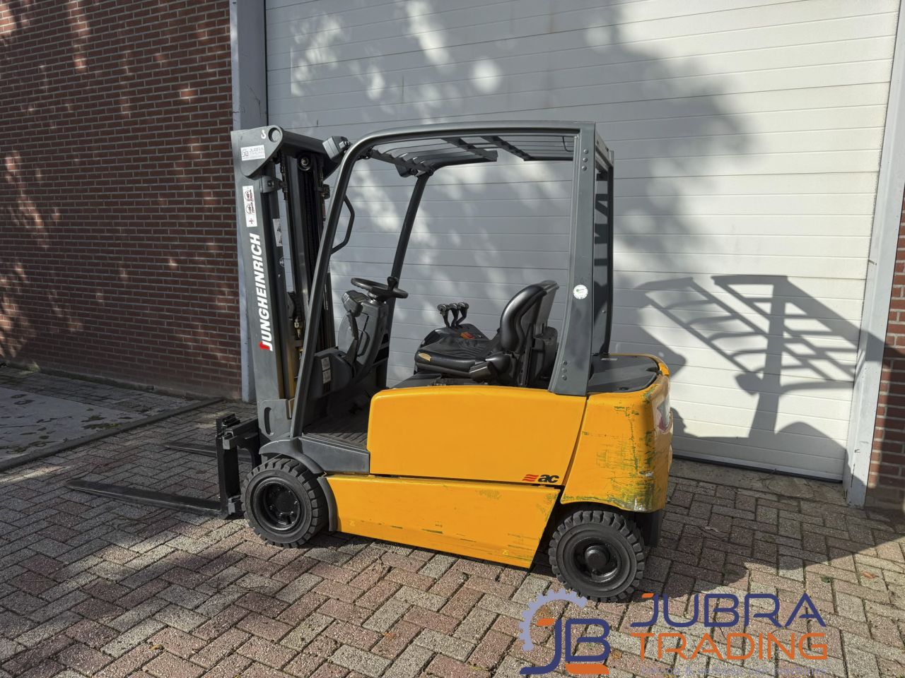 Jungheinrich EFG320 Electric Forklift | 2005 | 4387H | 2.0T | 4.