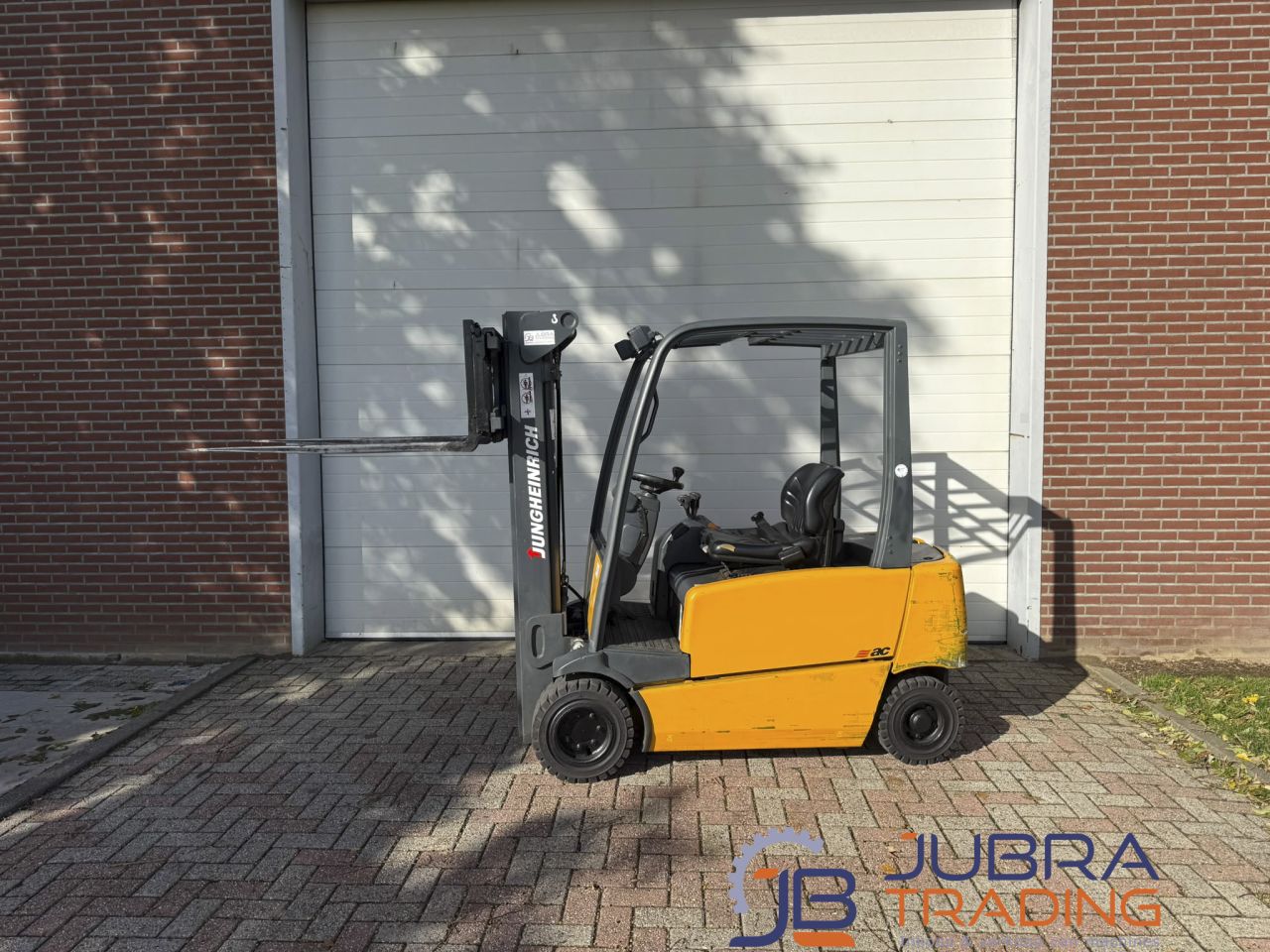 Jungheinrich EFG320 Electric Forklift | 2005 | 4387H | 2.0T | 4.