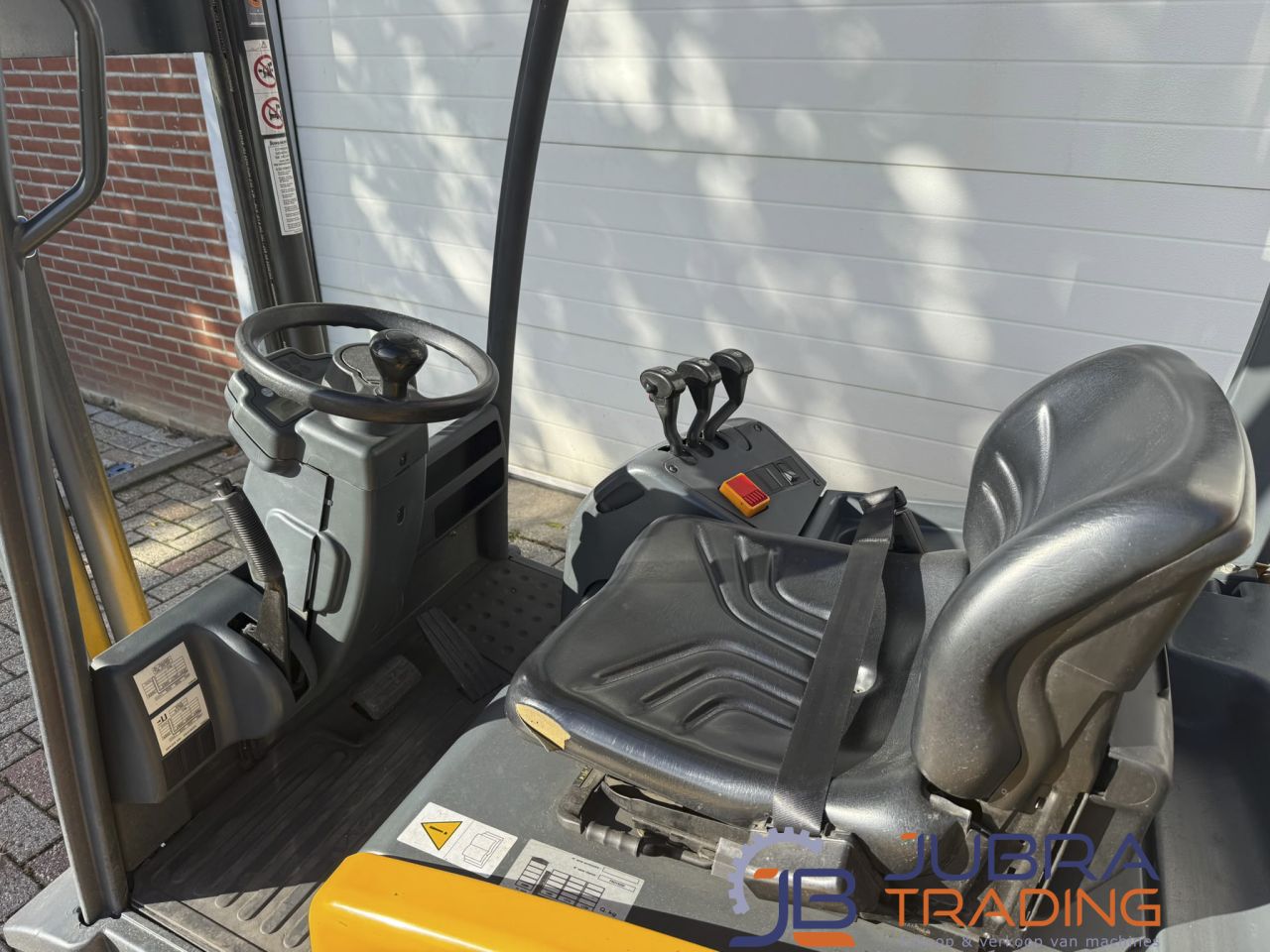 Jungheinrich EFG320 Electric Forklift | 2005 | 4387H | 2.0T | 4.