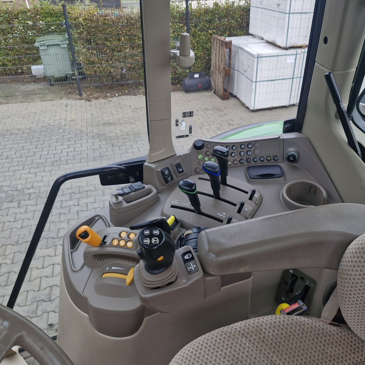 John deere 6110m