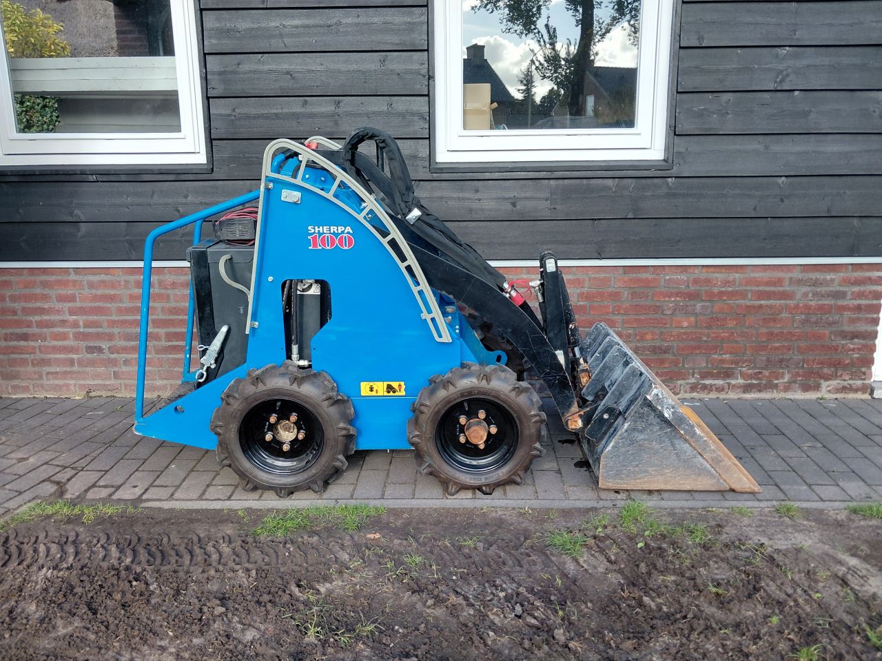 Sherpa 100 ECO ( Bj 2025 ) 143 uur ! Giant / Skidster / Electro