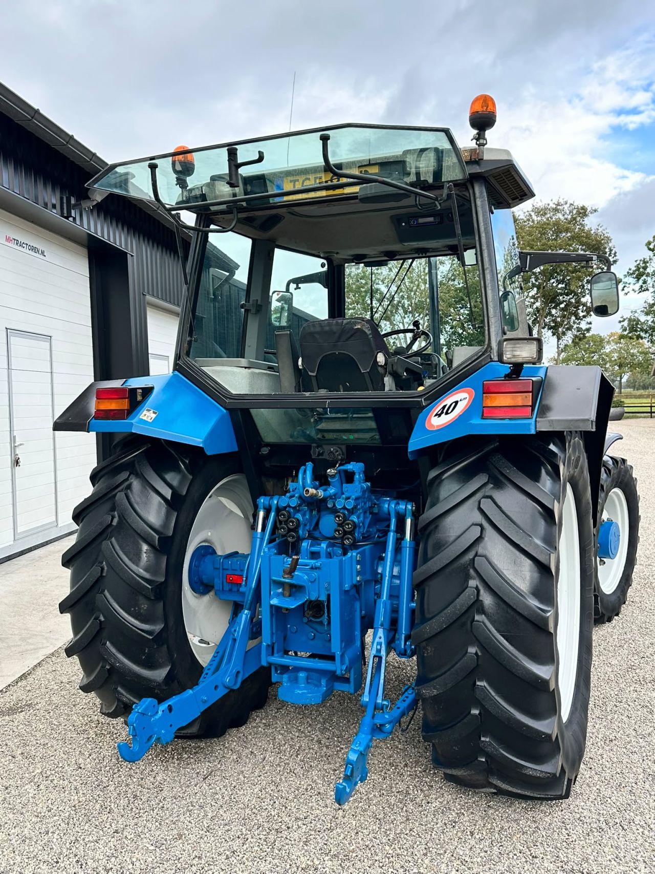 Ford 8240