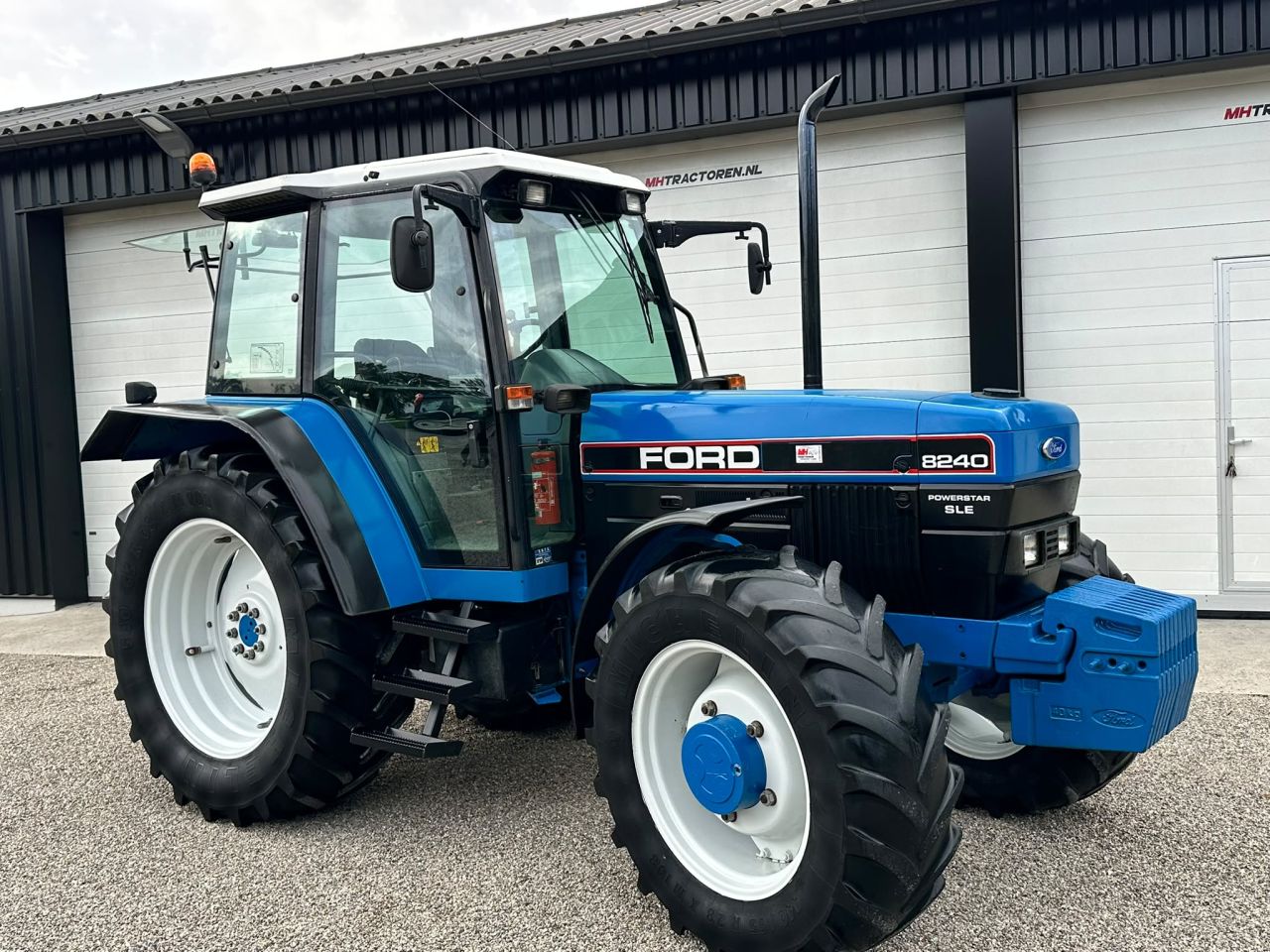 Ford 8240