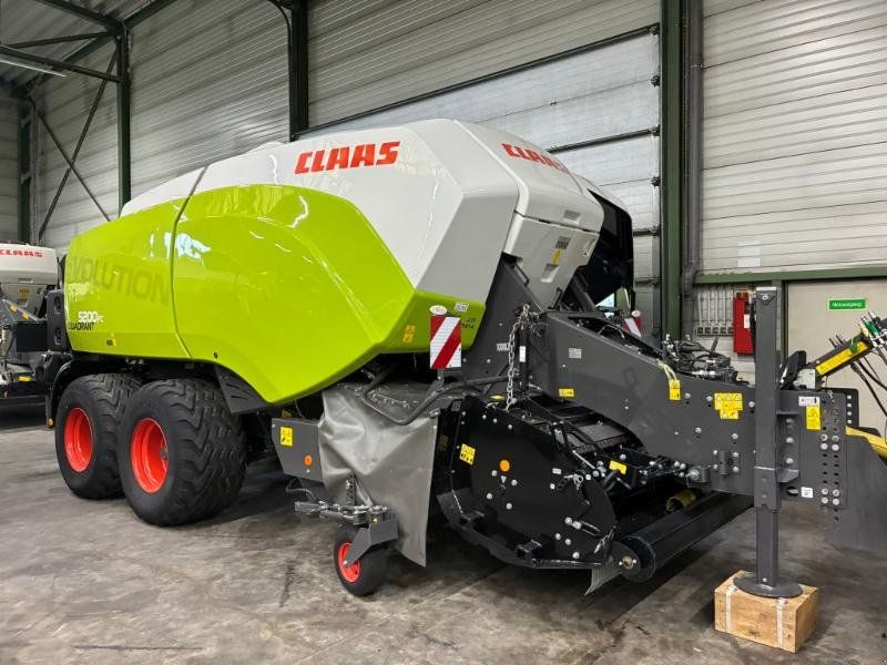 Claas QUADRANT 5200 FC T+ST